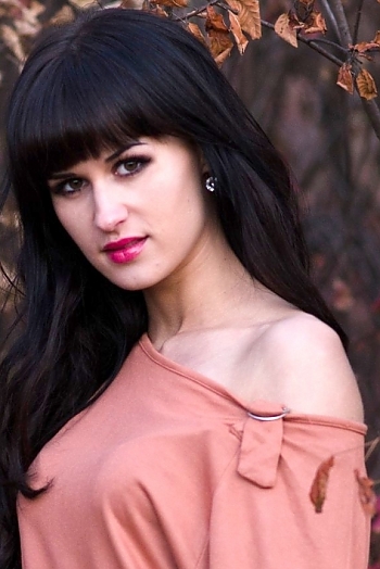 Alena, 32 years old from Ukraine, Nikolaev