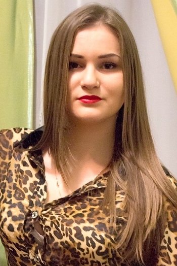 Ira, 29 years old from Ukraine, Nikolaev