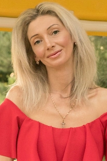 Aliona, 45 years old from Ukraine, Kharkiv
