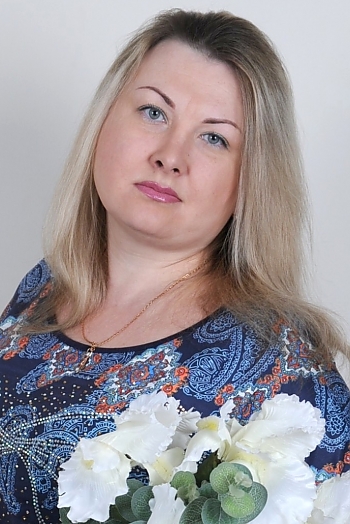 Ukrainian Single Julia Brown Eyes 43 Years Old Id86539