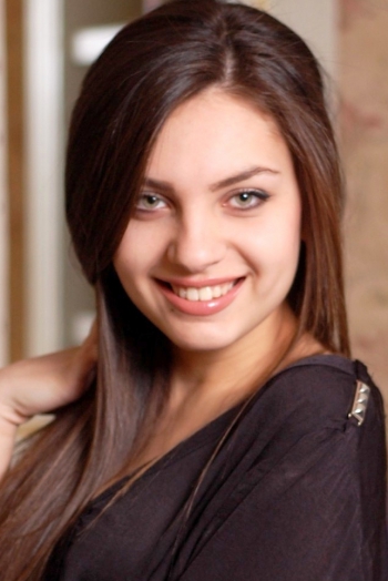 Violetta, 28 years old from Ukraine, Nikolaev