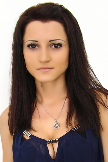 Irina, 32 years old from Ukraine, Kharkov