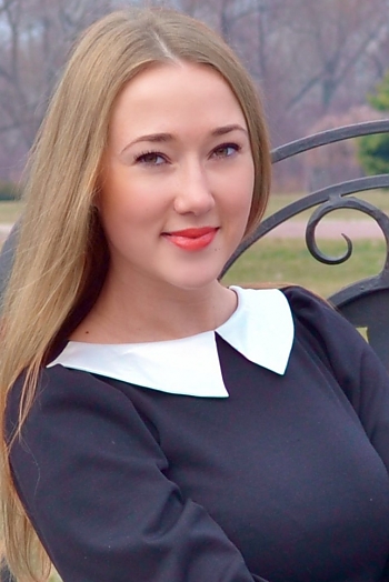 Evgeniya, 33 years old from Ukraine, Cherkassy