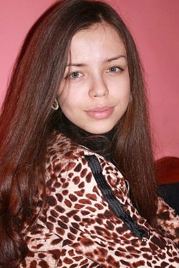 Yuliya, 28 years old from Ukraine, Lugansk