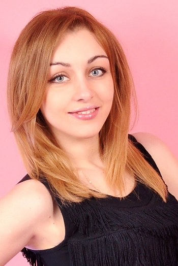 Irina, 33 years old from Ukraine, Kharkov