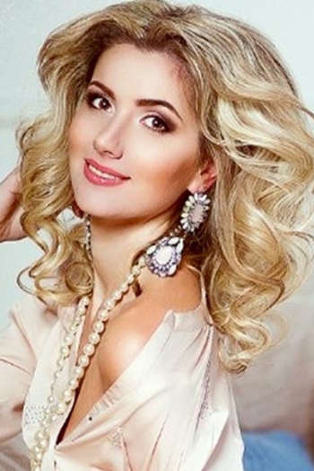 Anastasia, 35 years old from Ukraine, Kharkiv