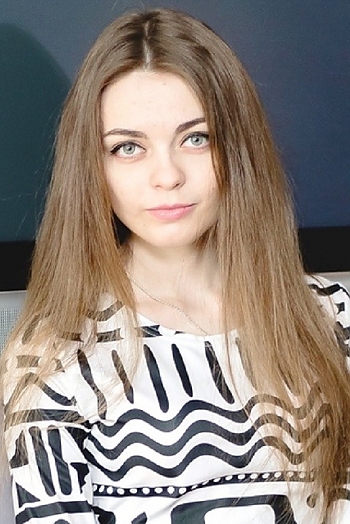 Anna, 27 years old from Ukraine, Kharkiv