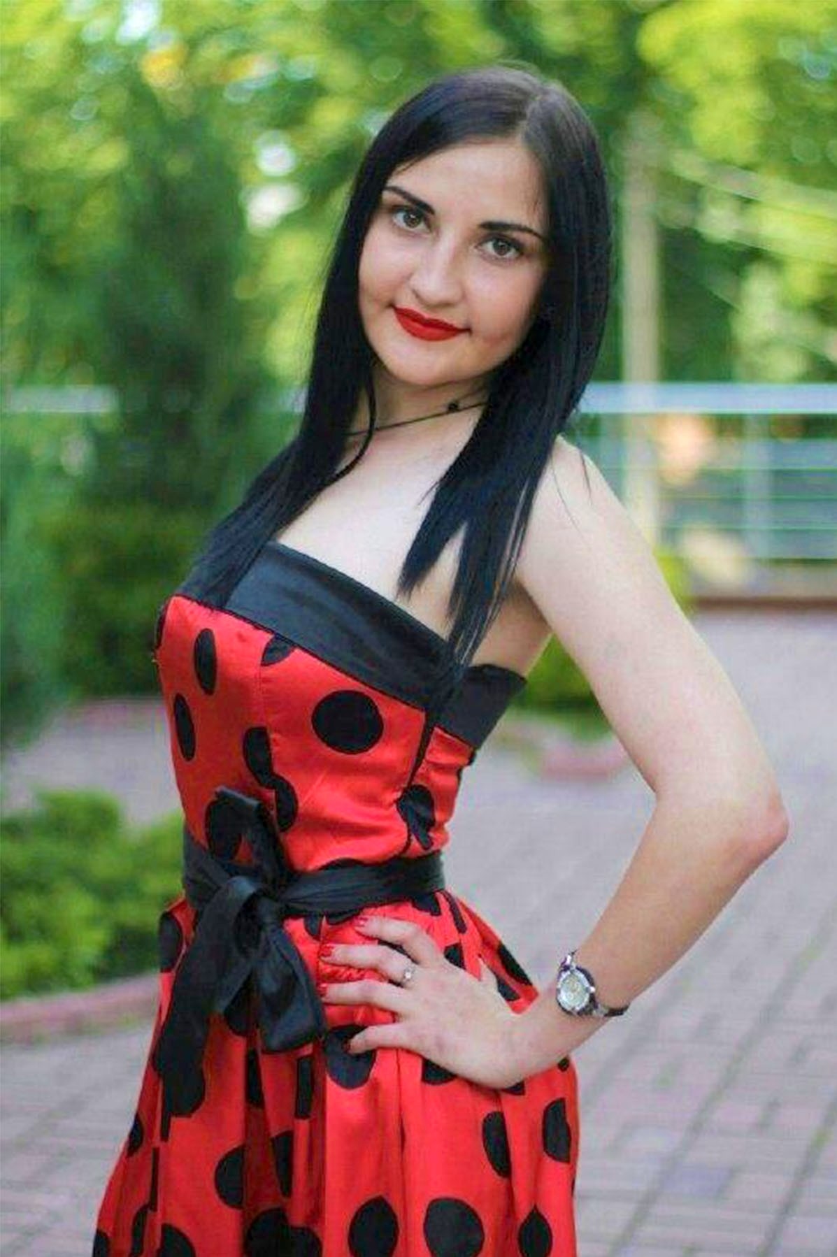 Ukrainian Single Yulia Brown Eyes 29 Years Old Id1024083