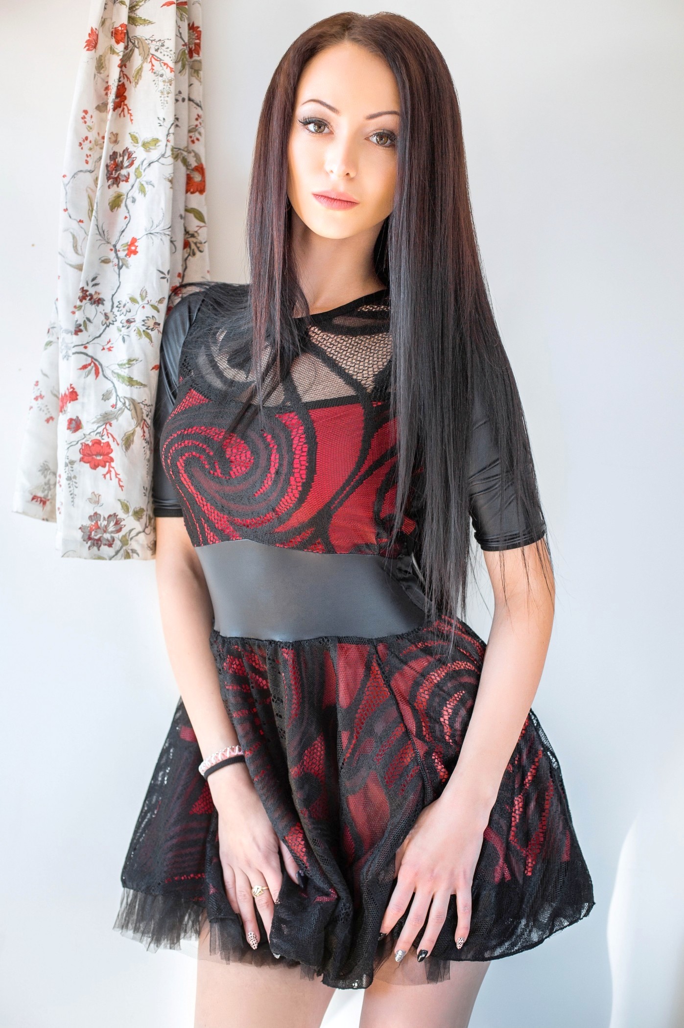 single: velichka hazel eyes, 21 years old | id240417