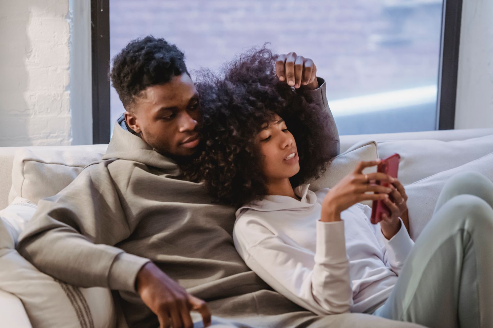 The Effect Of Social Media On Relationships