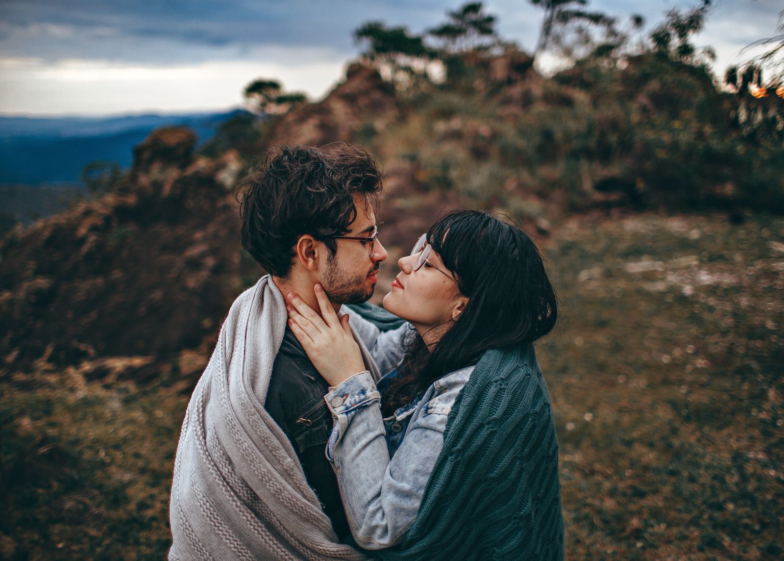 How To Build An Emotional Connection In A Relationship